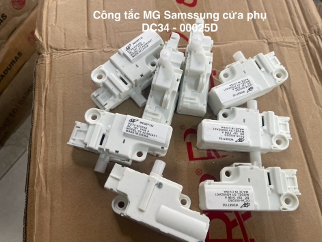 Công tắc MG SS cửa phụ DC34-00025D